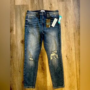 Women’s Studio Blue jeans from Stitch Fix. New with tags - size 10.